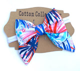 Lilly hair bow, feelin sparks