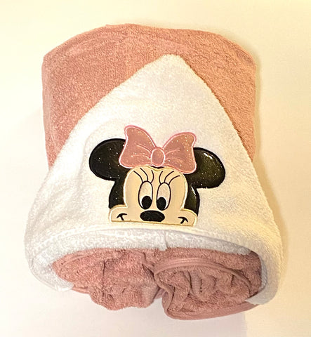 Minnie Mouse hooded towel